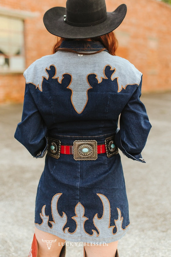 Women's Lucky&Blessed Dark Wash Contrast Denim Concho Button Down Long Sleeve Dress