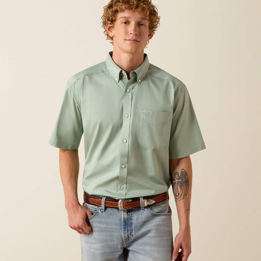Ariat Lightweight Twill Classic Fit Shirt