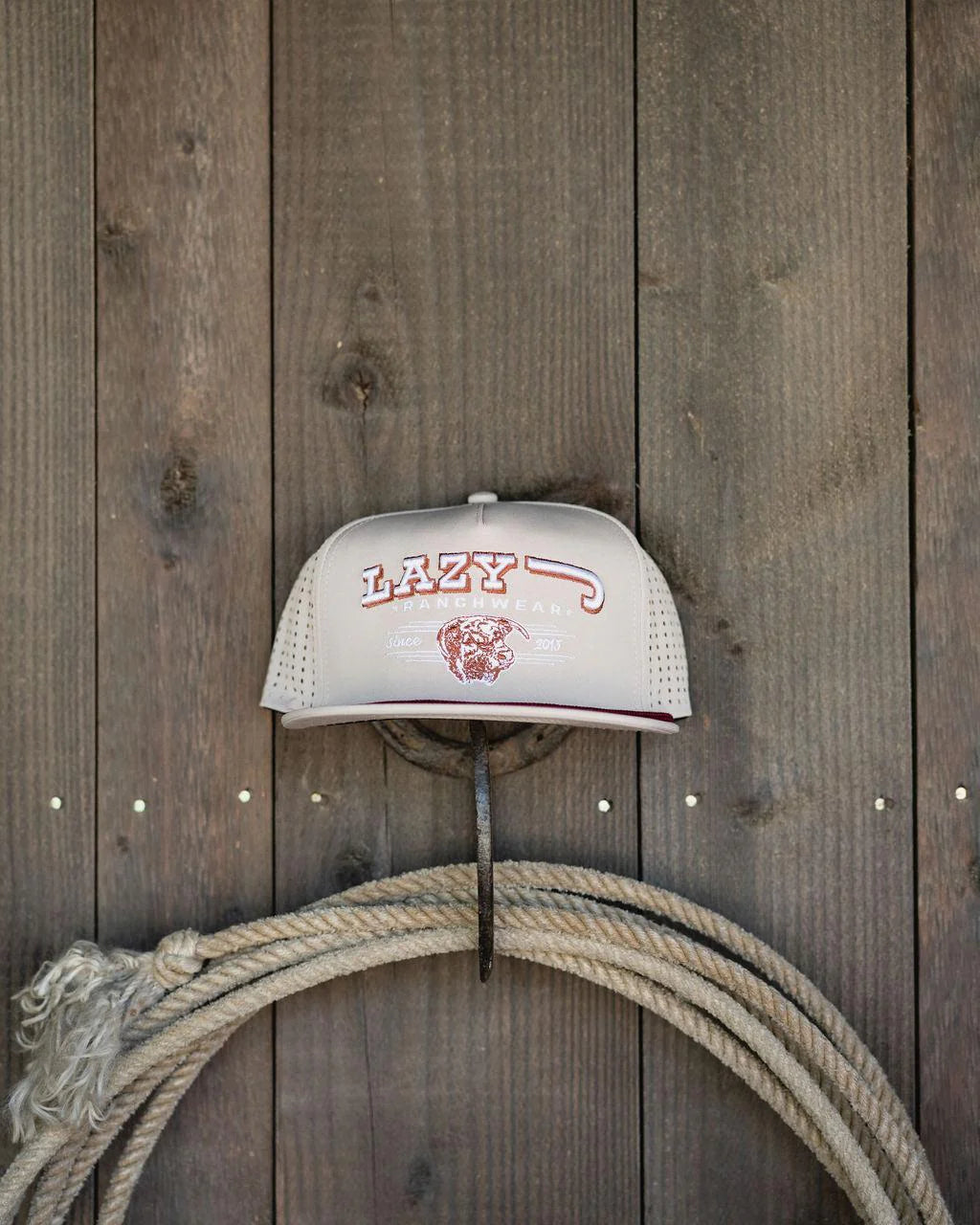 LAZY J RANCH BEIGE ICONIC BREED WESTERN PERFORMANCE ROPE TRUCKER HAT
TANPERFORMANCE