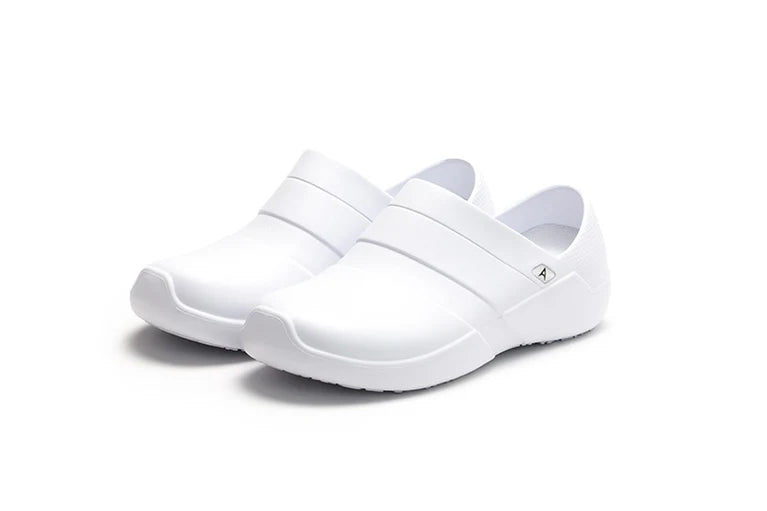 Anywear Journey Oil and Slip Resistant Shoe